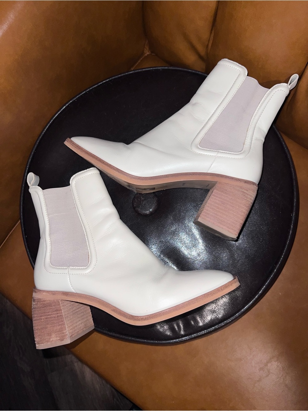 Dolce Vita Iliana ivory leather ankle slip on boots size 10